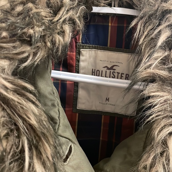 Winter jacket in Olive - Picture 6 of 9